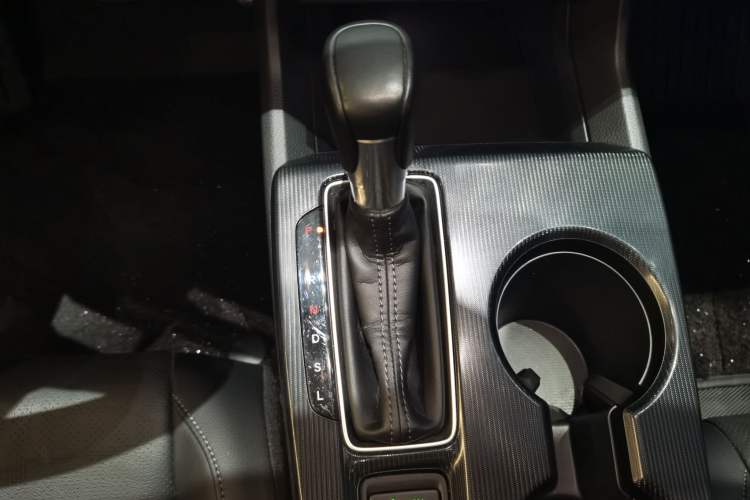 Used Honda Integra 2023 HATCHBACK 240TURBO CVT Phantom Night Luxury Edition Gear Lever