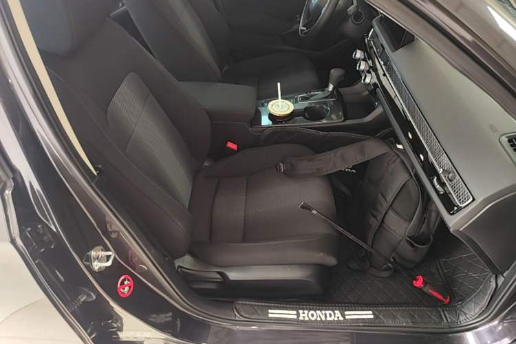 Used Honda Integra 2023 240TURBO CVT Tech Edition Right Front Seat