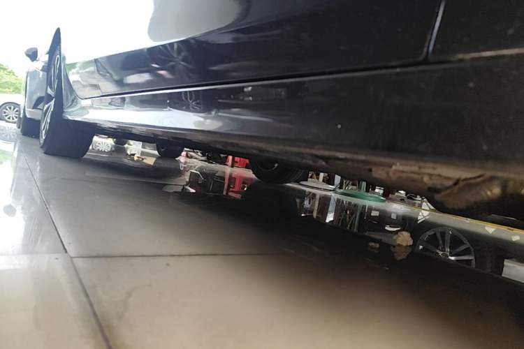 Used Honda Integra 2023 240TURBO CVT Luxury Edition Right Side Sill