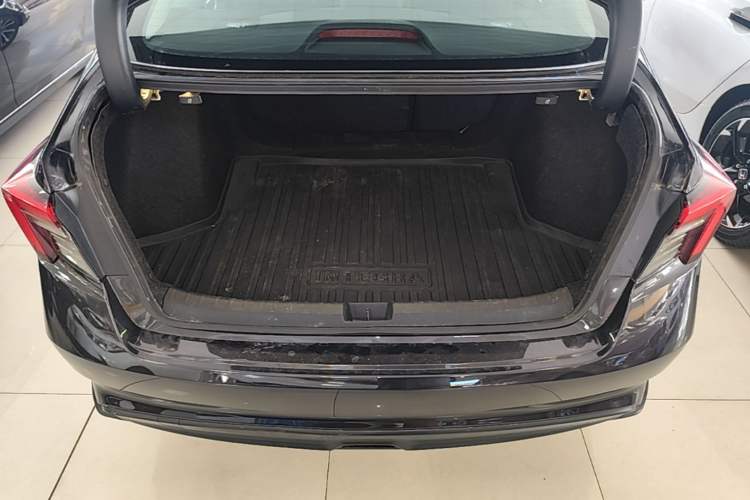 Used Honda Integra 2023 240TURBO CVT Luxury Edition Trunk