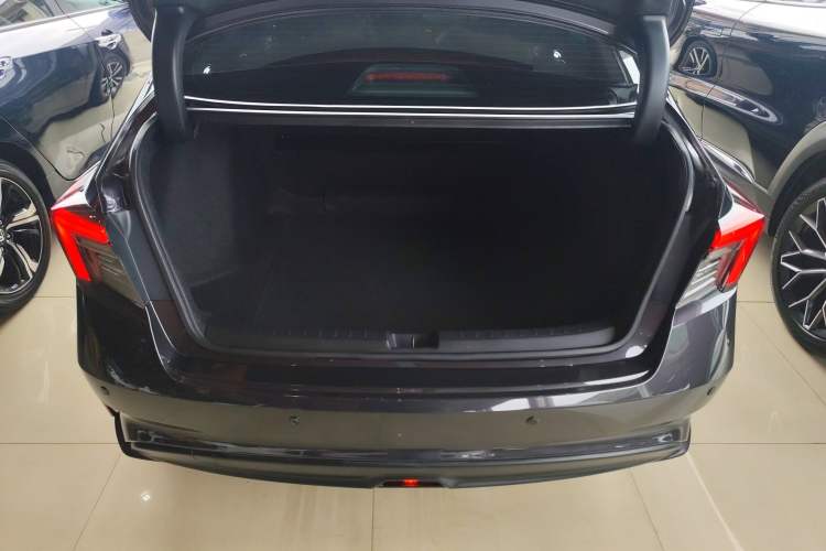 Used Honda Integra 2023 240TURBO CVT Tech Edition Trunk