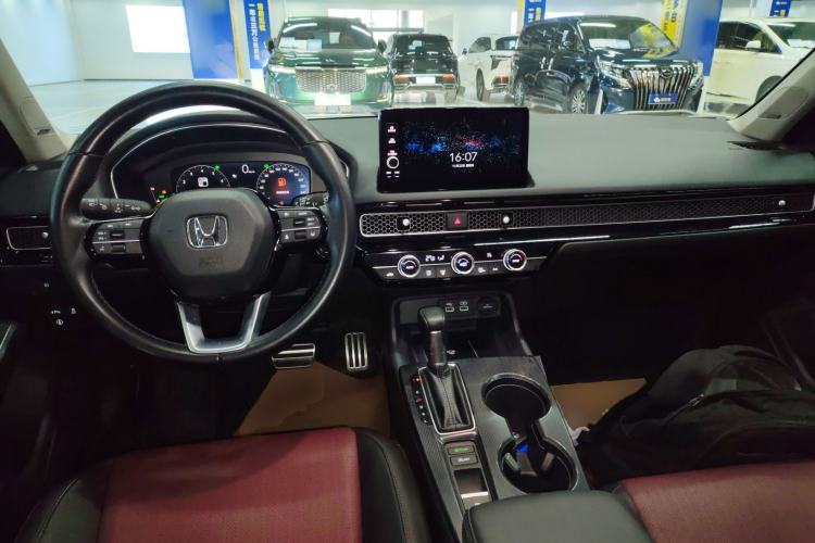 Used Honda Integra 2023 HATCHBACK 240TURBO CVT Phantom Night Deluxe Edition Center Console