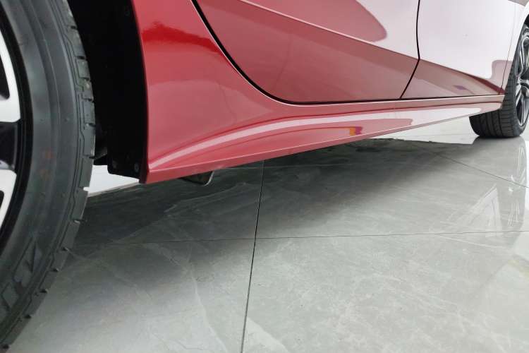 Used Honda Integra 2023 HATCHBACK 240TURBO CVT Phantom Night Deluxe Edition Right Side Sill