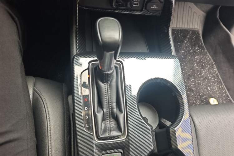 Used Honda Integra 2023 240TURBO CVT Luxury Edition Gear Lever