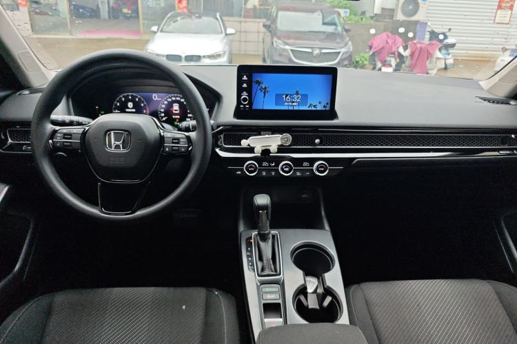 Used Honda Integra 2023 240TURBO CVT Leading Edition Center Console