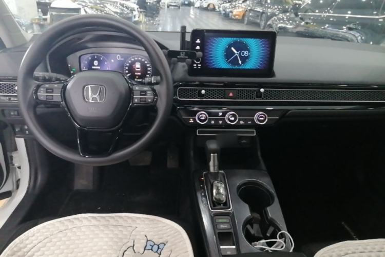 Used Honda Integra 2023 240TURBO CVT Leading Edition Center Console