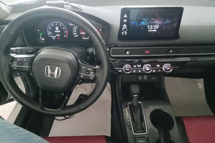 Used Honda Integra 2023 240TURBO CVT Tech Edition Center Console