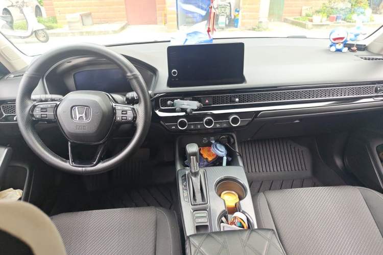 Used Honda Integra 2023 240TURBO CVT Leading Edition Center Console