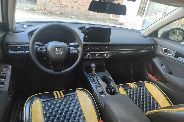 Used Honda Integra 2023 240TURBO CVT Tech Edition Center Console