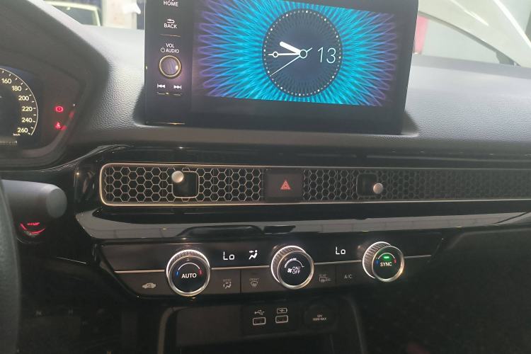 Used Honda Integra 2023 240TURBO CVT Tech Edition Center Console