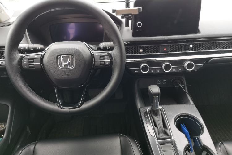Used Honda Integra 2023 240TURBO CVT Leading Edition Center Console