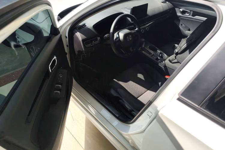 Used Honda Integra 2023 240TURBO CVT Tech Edition Driver Seat