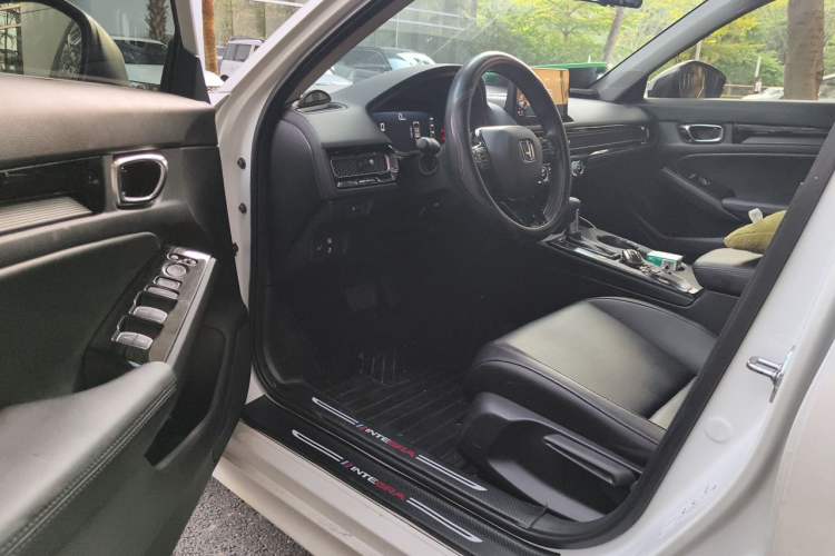 Used Honda Integra 2023 240TURBO CVT Tech Edition Driver Seat