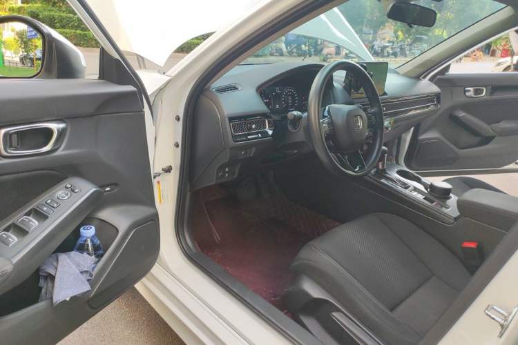 Used Honda Integra 2023 240TURBO CVT Tech Edition Driver Seat