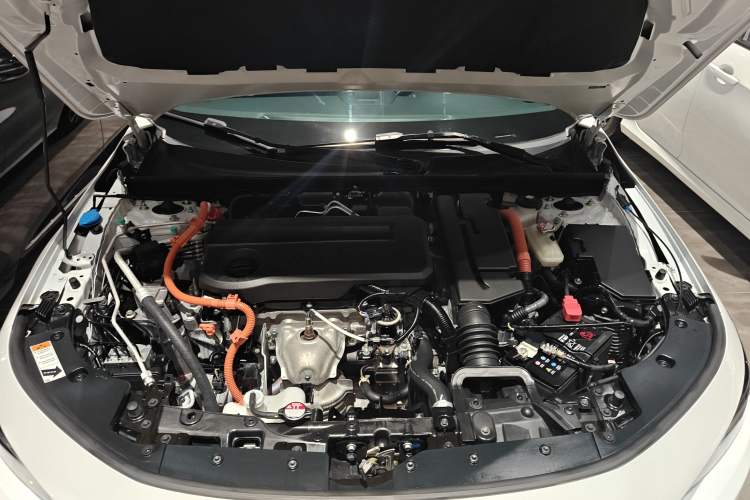 Used Honda Integra 2023 2.0L eHEV Tech Edition Engine Bay