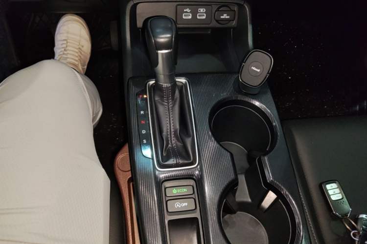 Used Honda Integra 2023 240TURBO CVT Luxury Edition Gear Lever