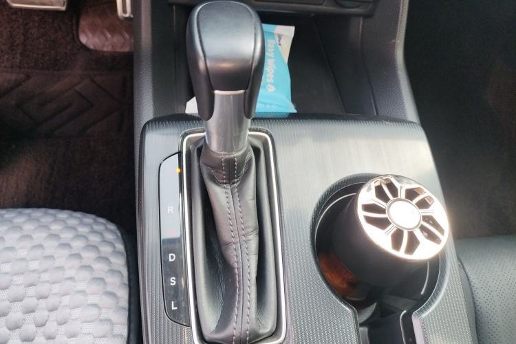 Used Honda Integra 2023 HATCHBACK 240TURBO CVT Phantom Night Luxury Edition Gear Lever