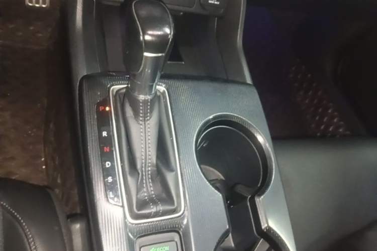 Used Honda Integra 2023 240TURBO CVT Phantom Night·Luxury Edition Gear Lever