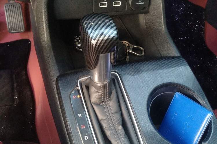 Used Honda Integra 2023 240TURBO CVT Tech Edition Gear Lever