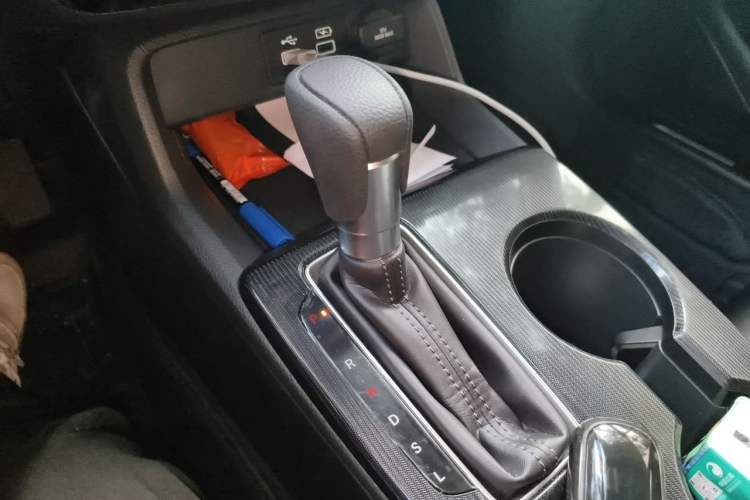 Used Honda Integra 2023 240TURBO CVT Tech Edition Gear Lever