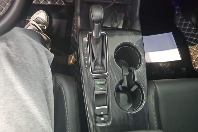 Used Honda Integra 2023 240TURBO CVT Luxury Edition Gear Lever