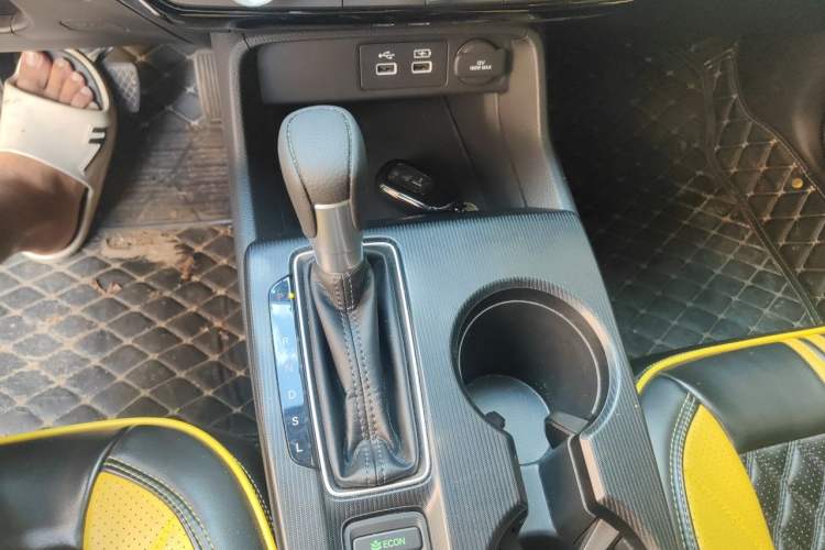 Used Honda Integra 2023 240TURBO CVT Tech Edition Gear Lever