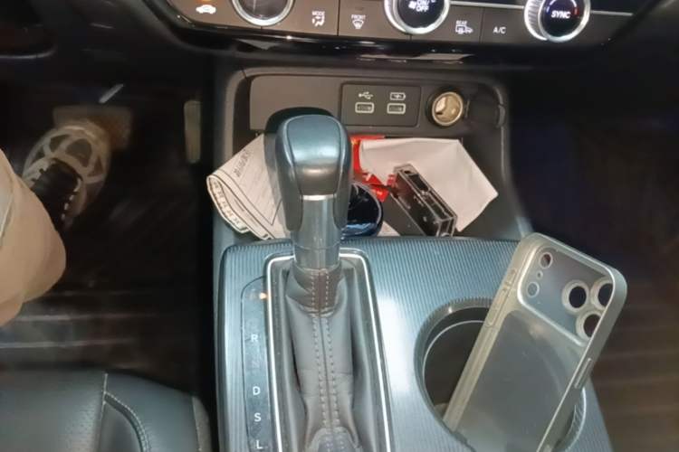 Used Honda Integra 2023 240TURBO CVT Smart Enjoyment Version Gear Lever