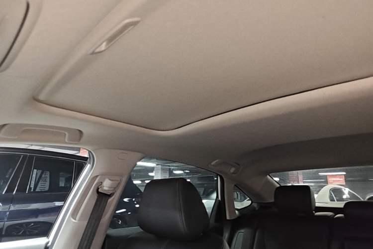Used Honda Integra 2023 240TURBO CVT Luxury Edition Headliner