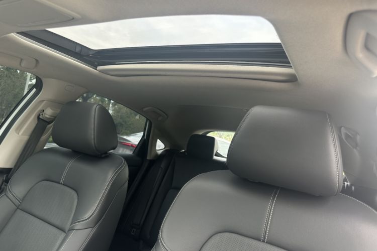 Used Honda Integra 2023 HATCHBACK 2.0L eHEV Sharp Luxury Edition Headliner