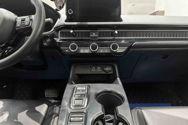 Used Honda Integra 2023 2.0L eHEV Tech Edition Interior 11