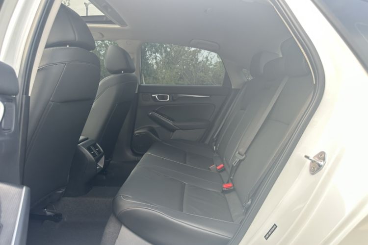 Used Honda Integra 2023 HATCHBACK 2.0L eHEV Sharp Luxury Edition Interior 3