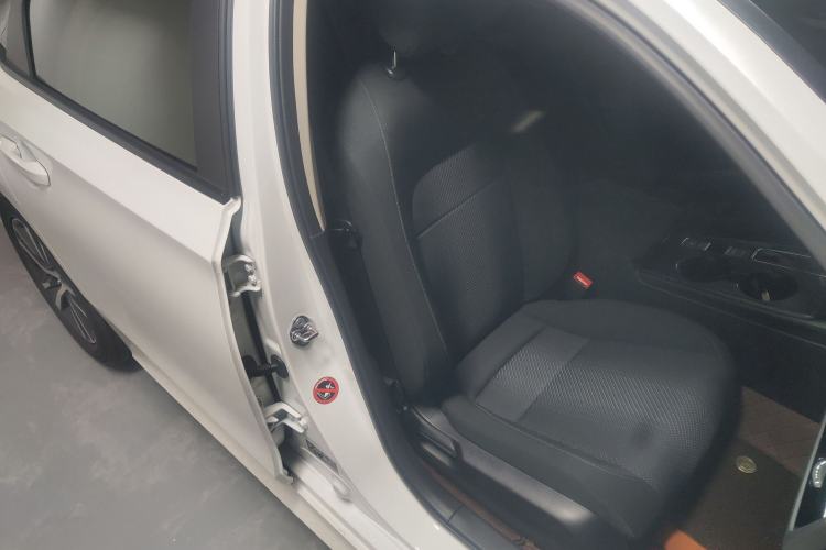 Used Honda Integra 2023 240TURBO CVT Tech Edition Interior 9