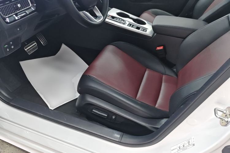 Used Honda Integra 2023 2.0L eHEV Sharp – Premium Edition Left Front Seat