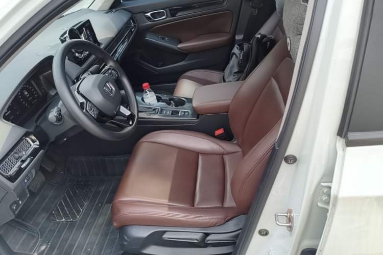 Used Honda Integra 2023 240TURBO CVT Tech Edition Left Front Seat