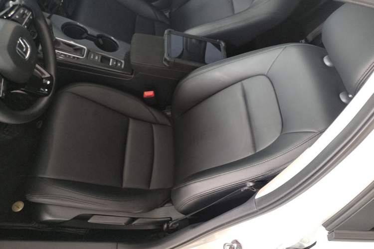 Used Honda Integra 2023 240TURBO CVT Tech Edition Left Front Seat