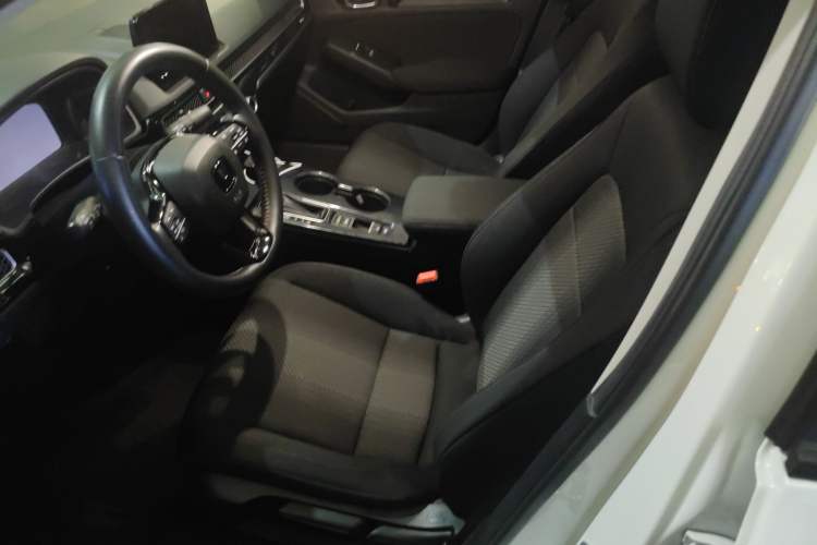 Used Honda Integra 2023 240TURBO CVT Tech Edition Left Front Seat