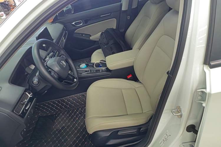 Used Honda Integra 2023 240TURBO CVT Tech Edition Left Front Seat