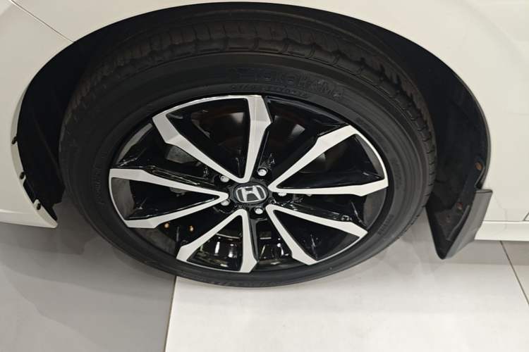 Used Honda Integra 2023 240TURBO CVT Phantom Night · Tech Edition Left Front Wheel Hub