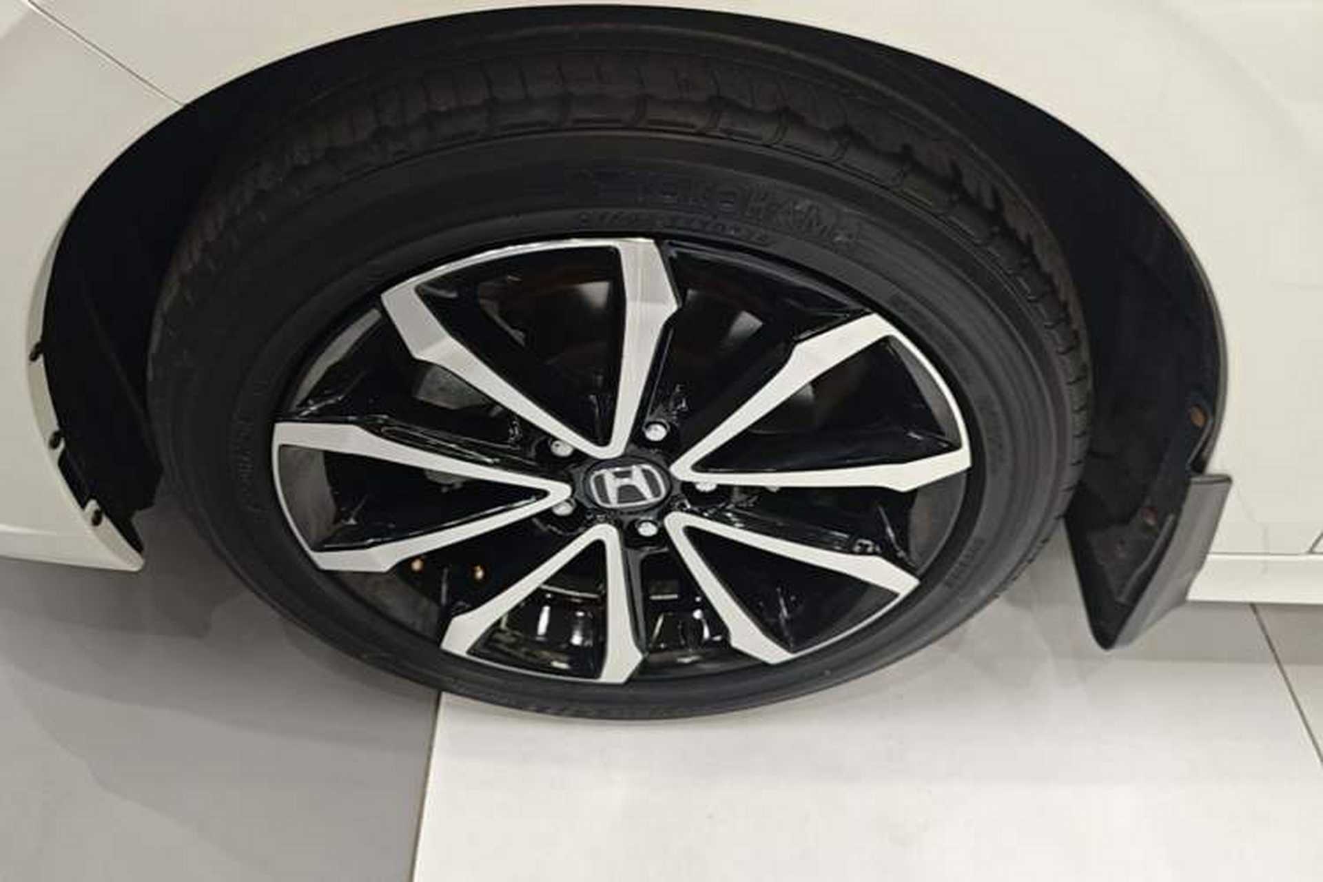 Used Honda Integra 2023 240TURBO CVT Phantom Night · Tech Edition Left Front Wheel Hub