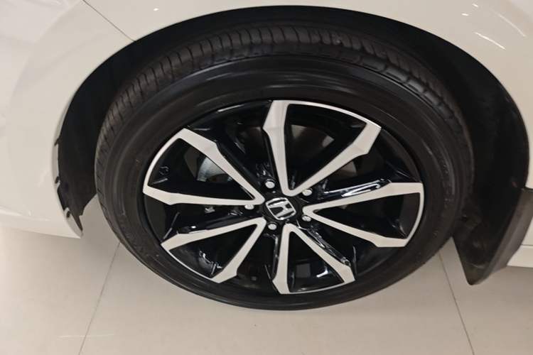 Used Honda Integra 2023 240TURBO CVT Phantom Night · Tech Edition Left Front Wheel Hub