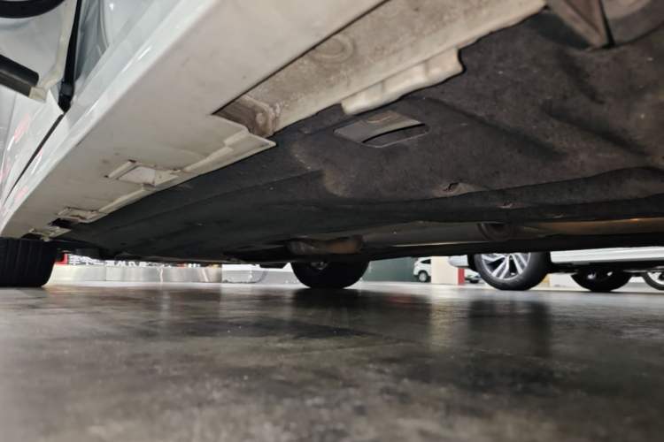 Used Honda Integra 2023 HATCHBACK 240TURBO CVT Trendsetting Edition Left Side Sill