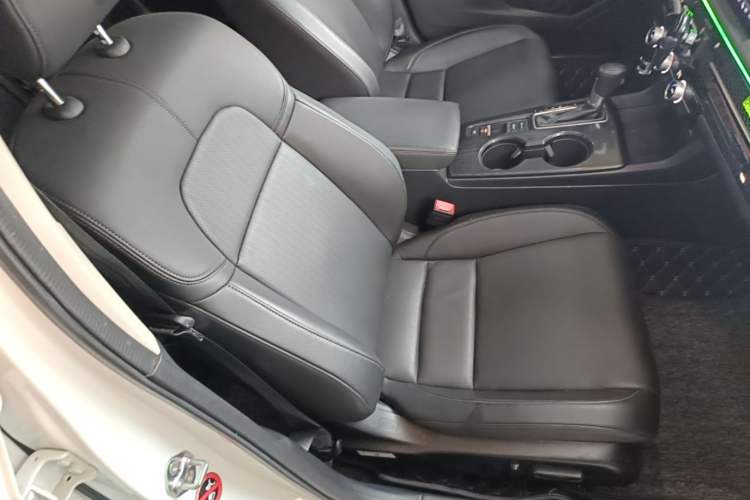 Used Honda Integra 2023 240TURBO CVT Smart Enjoyment Version Right Front Seat