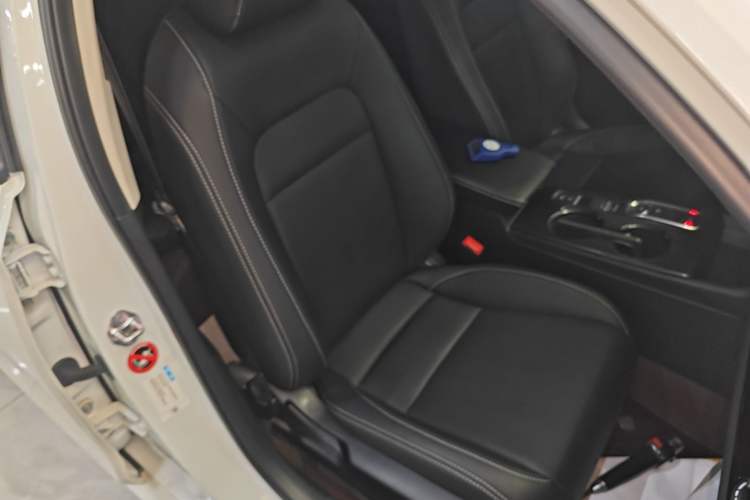 Used Honda Integra 2023 2.0L eHEV Tech Edition Right Front Seat