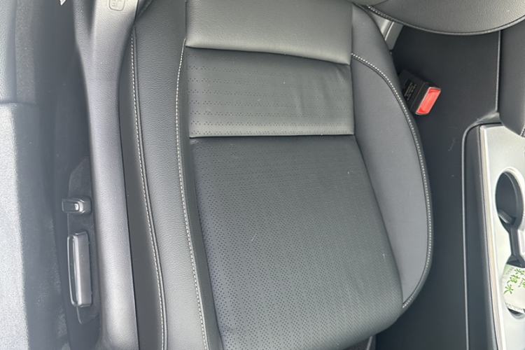 Used Honda Integra 2023 HATCHBACK 2.0L eHEV Sharp Luxury Edition Right Front Seat