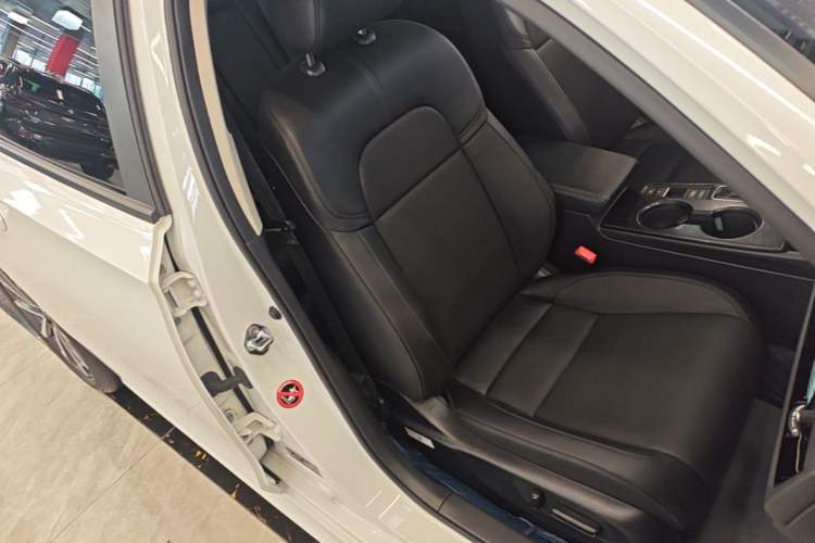 Used Honda Integra 2023 240TURBO CVT Smart Enjoyment Version Right Front Seat