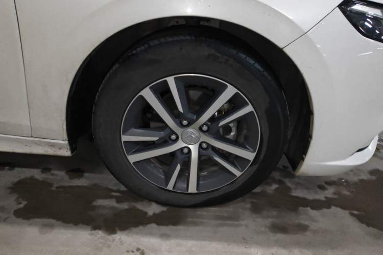 Used Honda Integra 2023 240TURBO CVT Tech Edition Right Front Wheel Hub