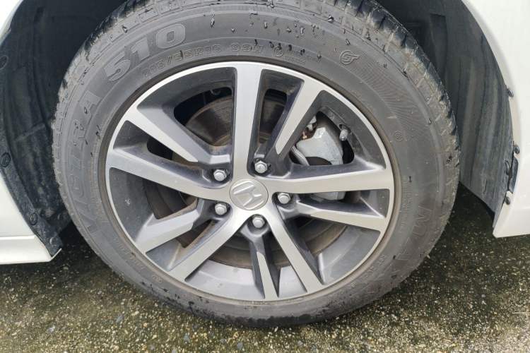 Used Honda Integra 2023 240TURBO CVT Tech Edition Right Front Wheel Hub