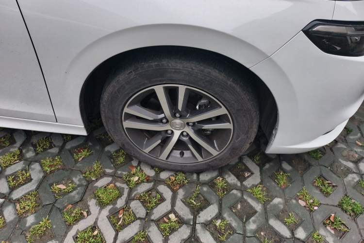 Used Honda Integra 2023 240TURBO CVT Leading Edition Right Front Wheel Hub