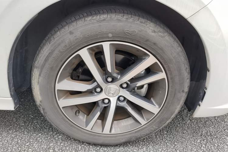 Used Honda Integra 2023 240TURBO CVT Tech Edition Right Front Wheel Hub