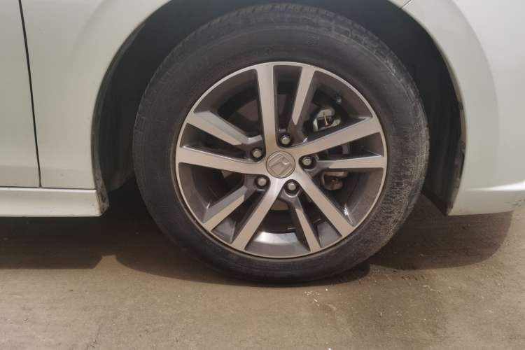 Used Honda Integra 2023 240TURBO CVT Tech Edition Right Front Wheel Hub